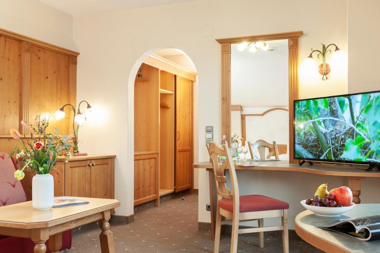 Hotel Zur Post Rohrdorf  Bagian luar foto