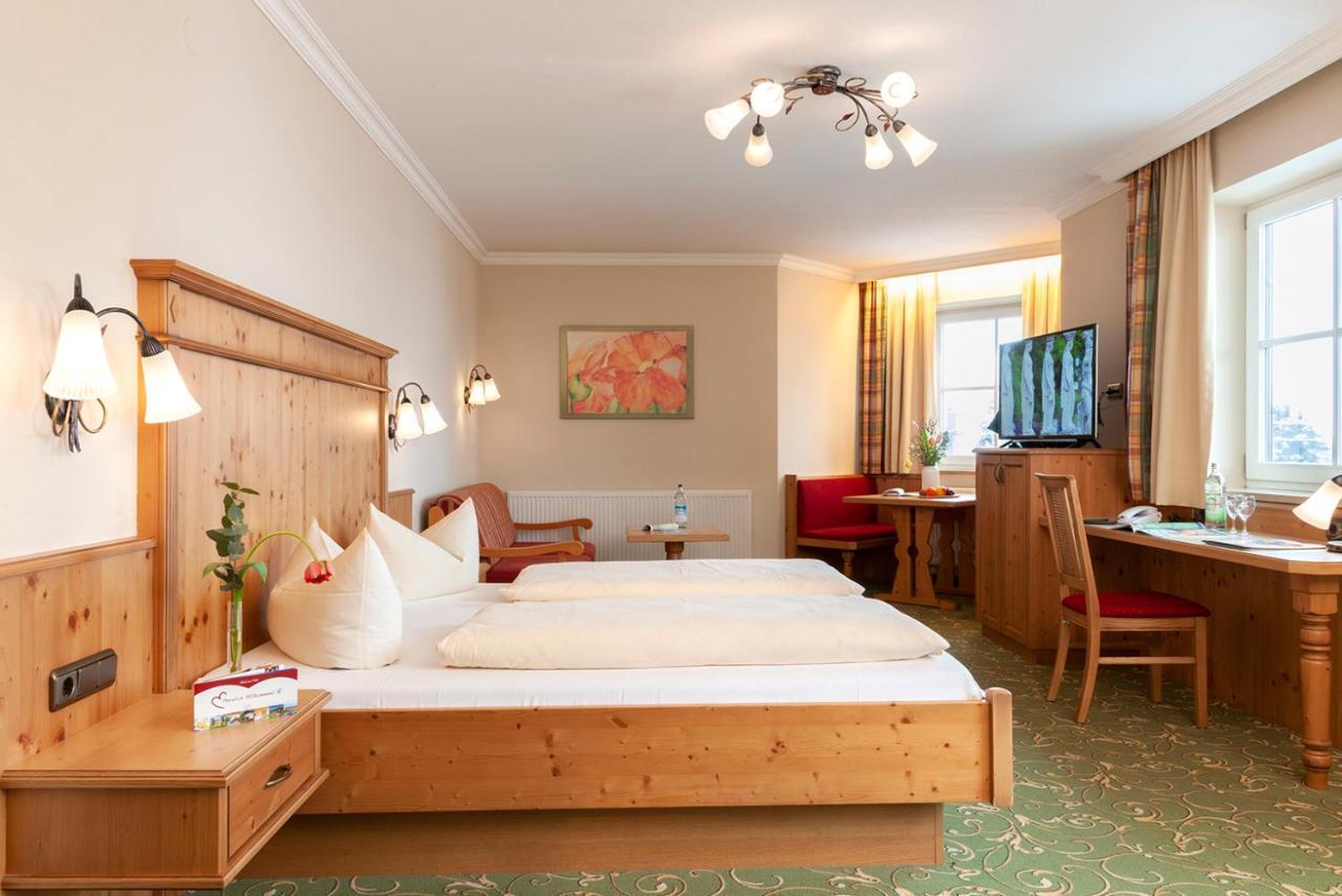 Hotel Zur Post Rohrdorf  Bagian luar foto