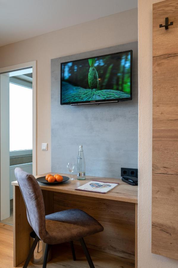 Hotel Zur Post Rohrdorf  Bagian luar foto