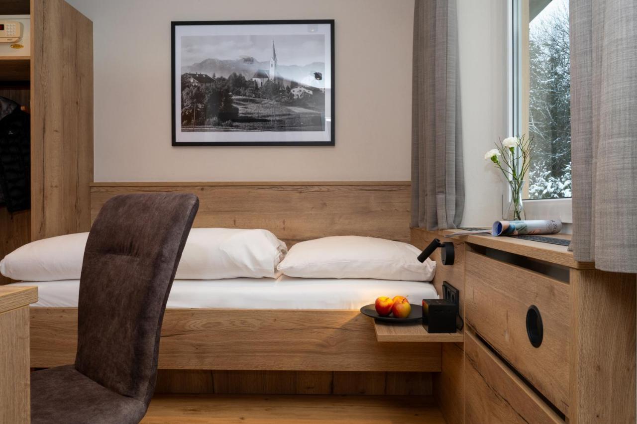 Hotel Zur Post Rohrdorf  Bagian luar foto
